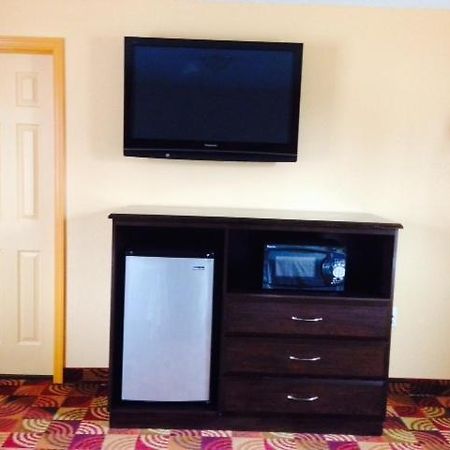 Blue Sky Inn Glens Falls-Saratoga-Lake George Δωμάτιο φωτογραφία