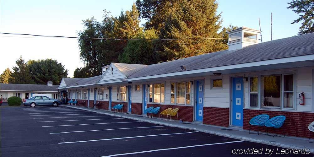 Blue Sky Inn Glens Falls-Saratoga-Lake George Εξωτερικό φωτογραφία
