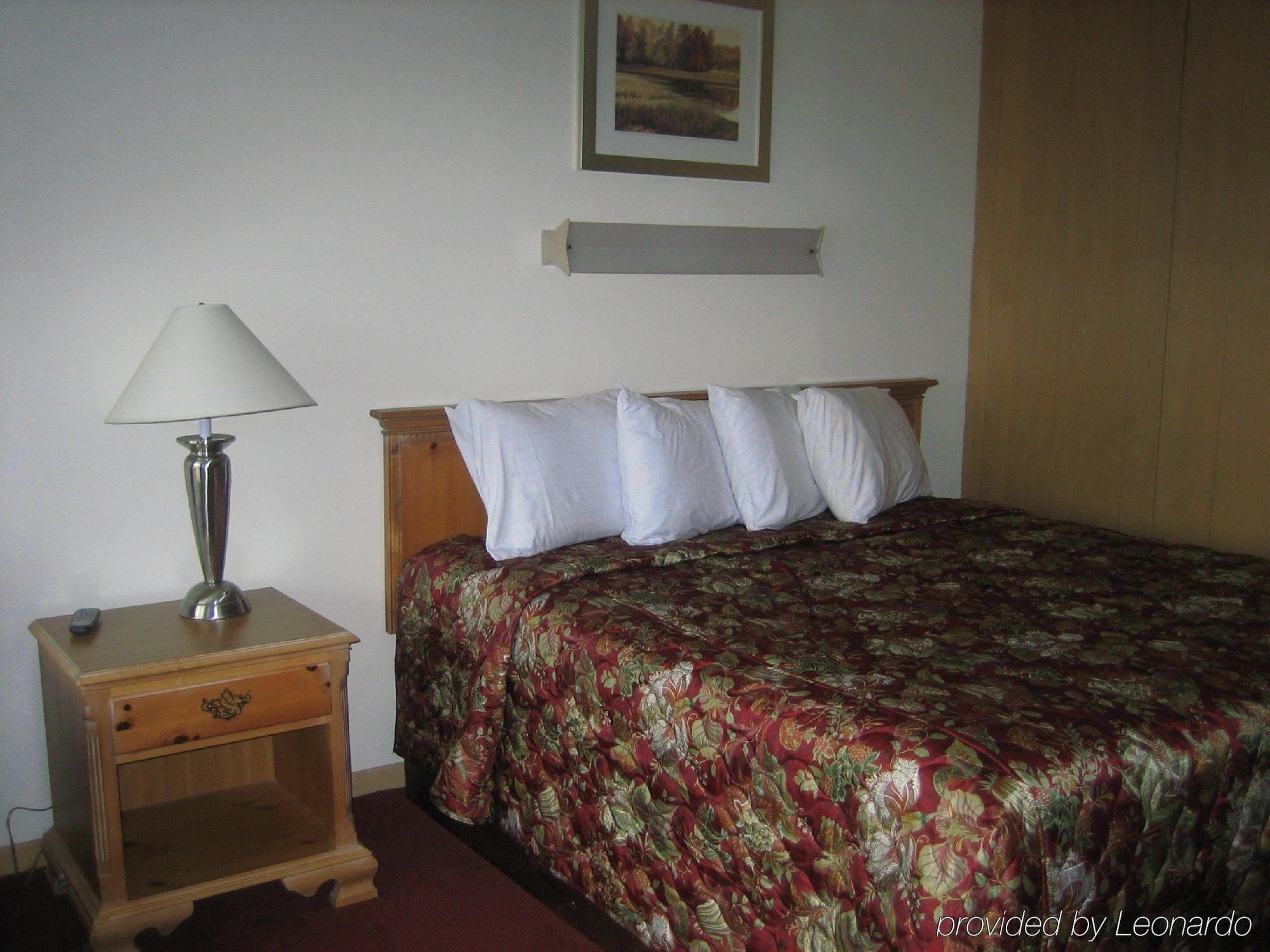 Blue Sky Inn Glens Falls-Saratoga-Lake George Εξωτερικό φωτογραφία